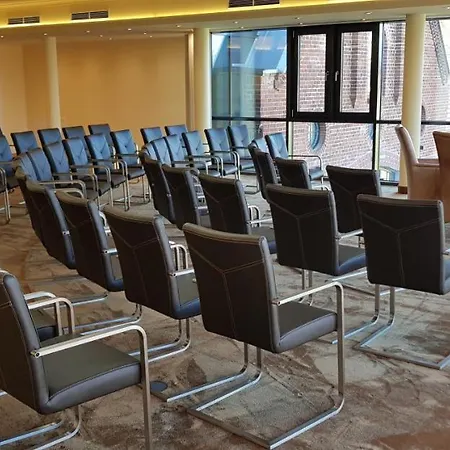 Farmer Basedow & Hotell 4*