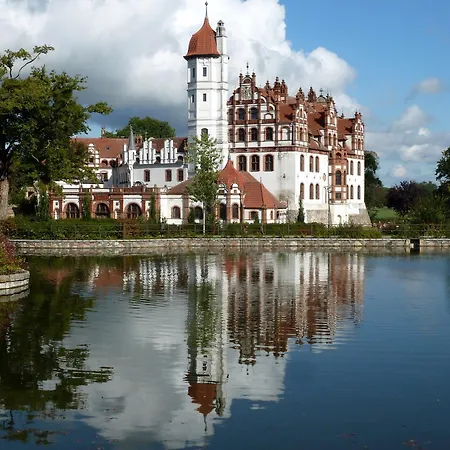 Farmer Basedow & Отель 4*