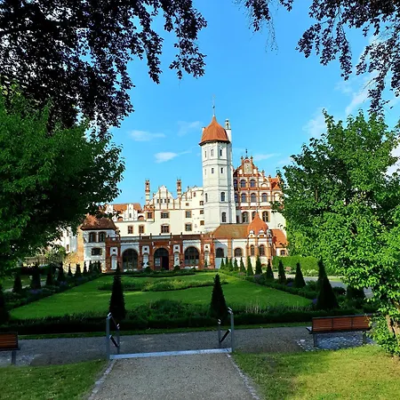 Farmer Basedow & Отель 4*