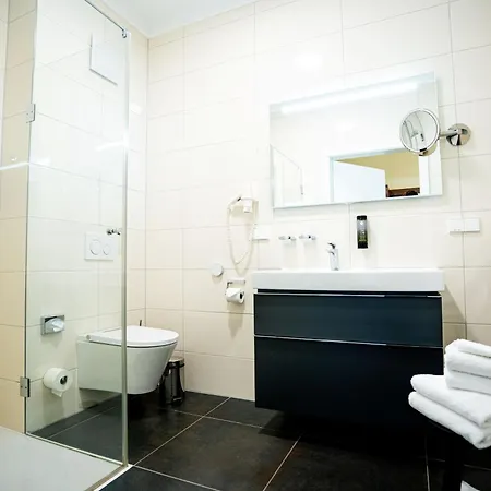 Farmer Basedow & Hotel 4*