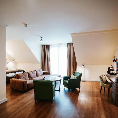 Farmer Basedow & Hotel 4*