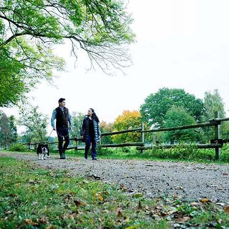 Farmer Basedow & Отель Basedow (Mecklenburg-Vorpommern)