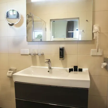 Farmer Basedow & 4* Basedow (Mecklenburg-Vorpommern)